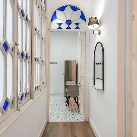 Historic Gem With Modern Comfort By Rems Appartement Málaga