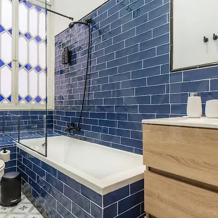 Historic Gem With Modern Comfort By Rems Appartement