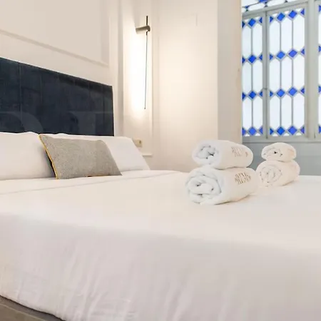 Historic Gem With Modern Comfort By Rems Appartement